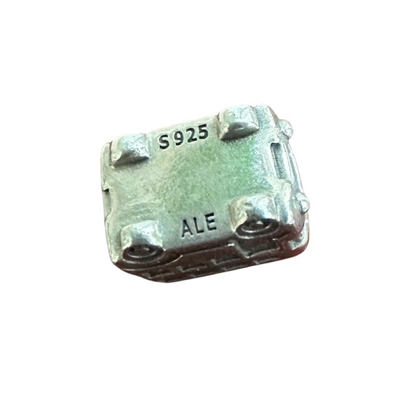 Retired Pandora London Double-Decker Bus Charm Union Jack - Picture 4 of 5